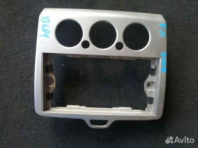 Рамка магнитолы Ford Focus 2 2007
