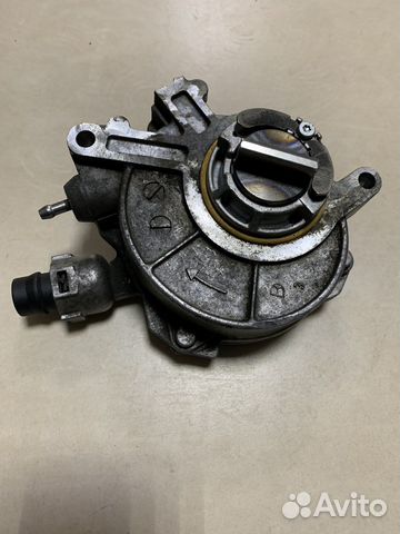 Насос вакуумный BMW N63 B44 11667566291