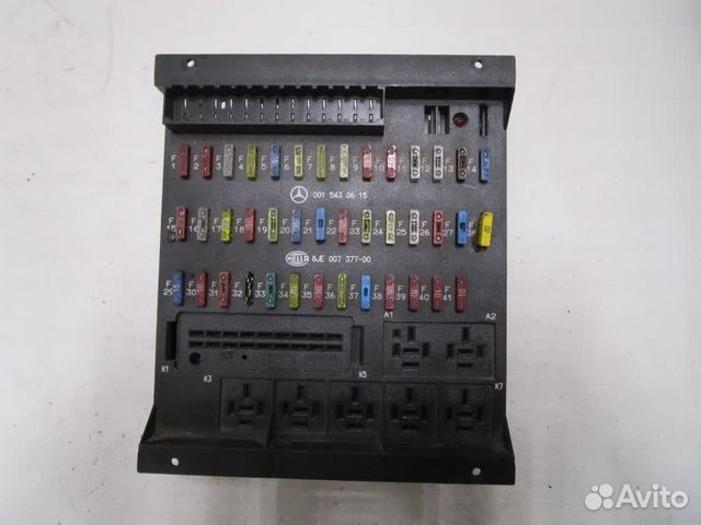 Блок предохранителей Mercedes-Benz A0015430615