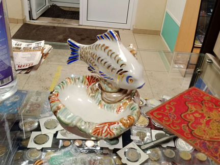 Фарфоровая Статуэтка Пепельница Карп Дулево