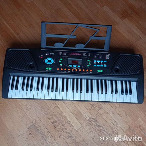 Синтезатор цифровой с микрофоном