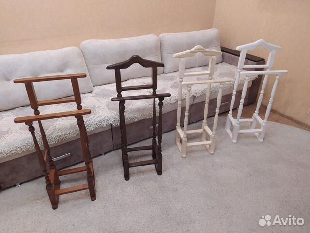 Вешалка для одежды деревянная