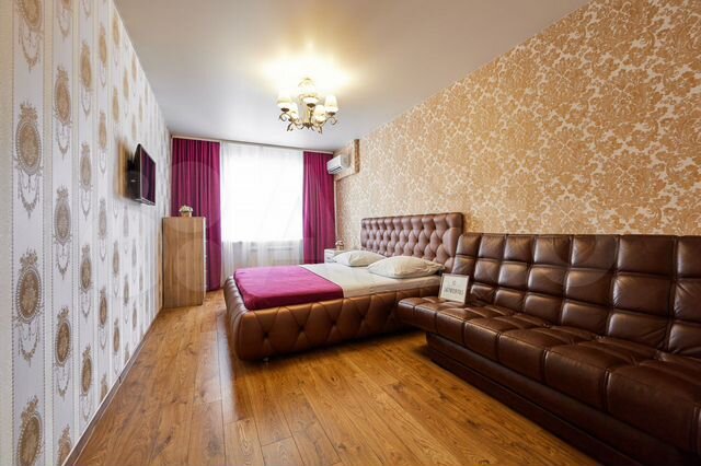 2-к. квартира, 70 м², 2/13 эт.
