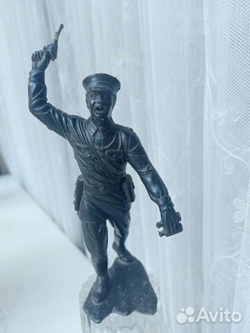 Фигурка солдата