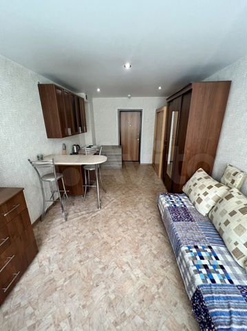 Комната 18 м² в 5-к., 2/5 эт.