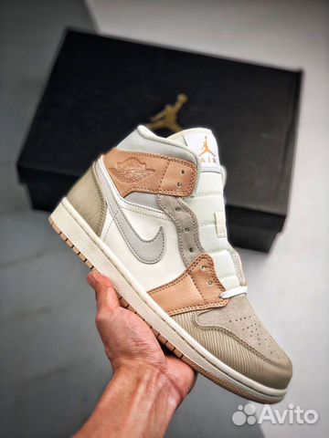 Кроссовки Nike Air Jordan 1 Mid Milan