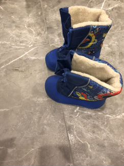 Детские ботинки не промокаемые с утеплением 26 р