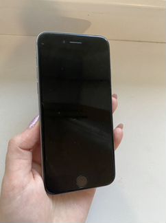 Телефон iPhone 6s