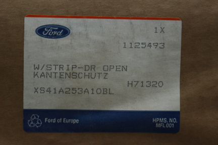 Уплотнитель двери задней Ford Focus 1998-2005