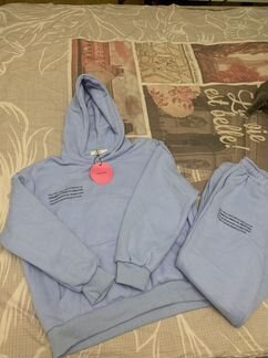 Костюм женский