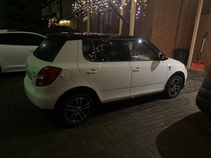 Skoda Fabia 1.2 AMT, 2013, 85 000 км