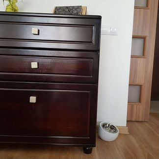 Деревянный комод