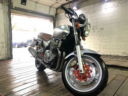 Yamaha XJR 1300