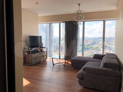 4-к квартира, 130 м², 30/85 эт.