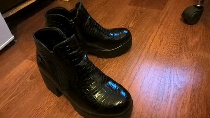 Осенние ботинки новые 36 размер