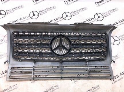 Решетка радиатора Mercedes-Benz G-Class W463