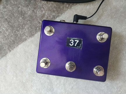 Миди контроллер на 5 кнопок