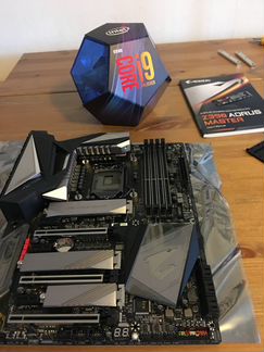 Материнская плата Aorus z390 Master