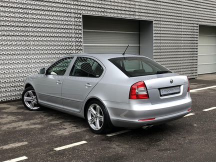Skoda Octavia 1.8 МТ, 2011, 99 700 км