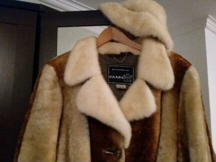 Шуба мутоновая с норковым воротником