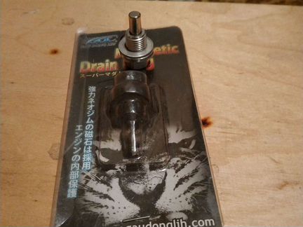 Сливная пробка поддона автомобиля с магнитом