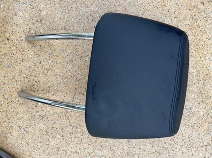 Bmw x1 e84 передний подголовник черная кожа