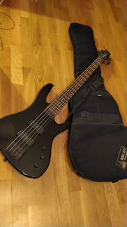 5-ти струнная бас-гитара Washburn XB125