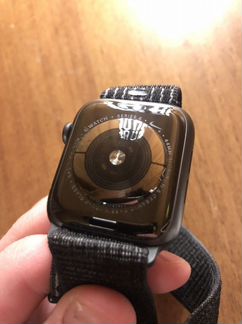 Apple Watch 4 44 mm Nike+
