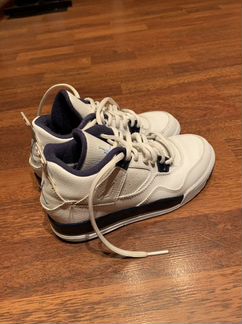 Jordan 4 retro