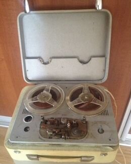 Магнитофон катушечный