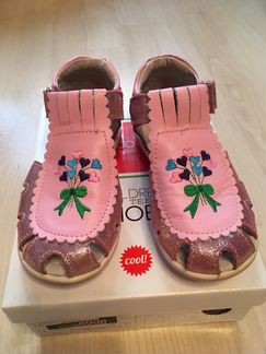 Новые кожаные босоножки