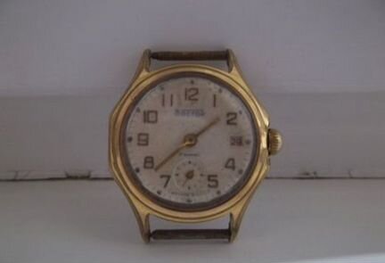 Часы Восток позолоченные