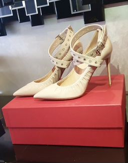 Туфли Valentino Garavani новые оригинал