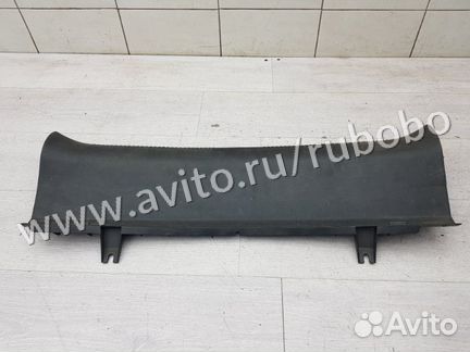 Обшивка багажника средняя Audi A6 C6 AUK 2006