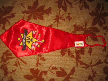 Галстук с пайетками гдр 1980 год и еще галстук