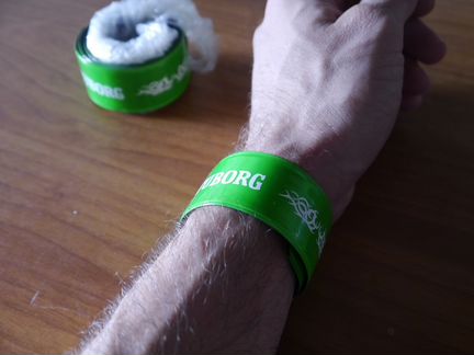 Светоотражающий браслет tuborg с самофиксацией