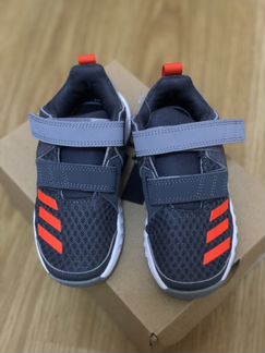 Кроссовки новые рр 28 adidas