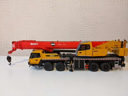 Модель автокрана STC800T6 1:36