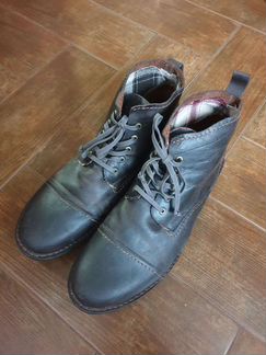 Новые высокие ботинки 51 размера, 32см, Голландия