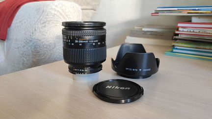 Nikon AF 28-200mm f/3.5-5.6D Nikkor
