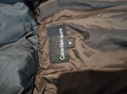 Куртка Calvin Klein на осень/весну, теплую зиму