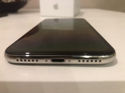 Продаю iPhone x 256