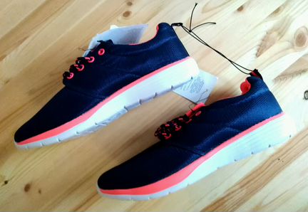 Новые Классные кроссовки, р.38