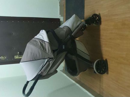 Коляска Chicco