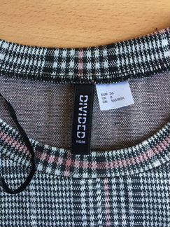 Приталенное платье H&M