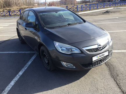 Opel Astra 1.6 МТ, 2011, 255 000 км