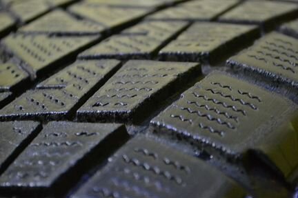 245 65 17 Bridgestone Blizzak DM V1 E89R