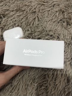 Наушники AirPods Pro wireless charging case