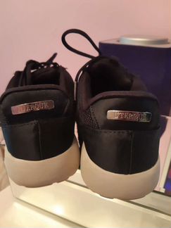 Кроссовки Uterque