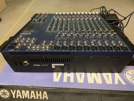 Микшерный пульт yamaha